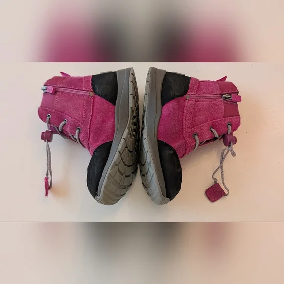 Girl's Ugg Pink Leather Suede Snow Boots Size 13 - Picture 2 of 9